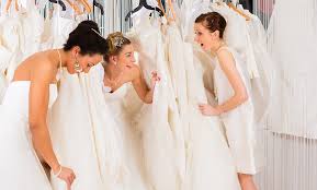 AmoreBrides's tweet photo. 2 big boxes of beautiful dresses arrived today for our Gowns to Go range! Sizes 8-22 and all for £795 or less. Perfect for brides who don't want to wait to take their dream dress home with them. Call (0191)5108838 and let us help you to find your dream dress for your special day! https://t.co/JNwcjL1nkg