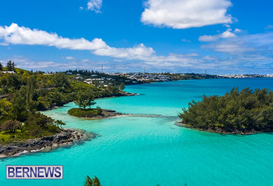 bernewsdotcom's tweet photo. The beautiful waters around Gibbet Island on a summer day. 
#Bermuda #ForeverBermuda #BermudaSummer https://t.co/srV2VXVJ1b