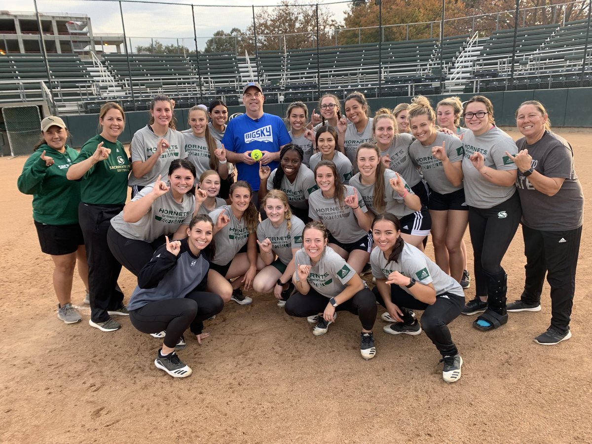 BigSkyCommish's tweet image. Great time practicing with ⁦@SacStSoftball⁩ team. What a fantastic group of student-athletes. They helped coach me up on pitching, but the struggle was real to throw strikes!  They make it look so easy...⁦@BigSkyConf⁩ ⁦@sacstate⁩ ⁦@hornetsports⁩