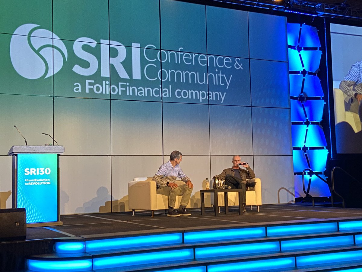 XMeganM's tweet photo. @CliffGMJ of Green Money interviewing @HonestSeth about competing against the meat industry at #SRI30 #fromEvolutiontoREVOLUTION https://t.co/Xfs0PJWhUh