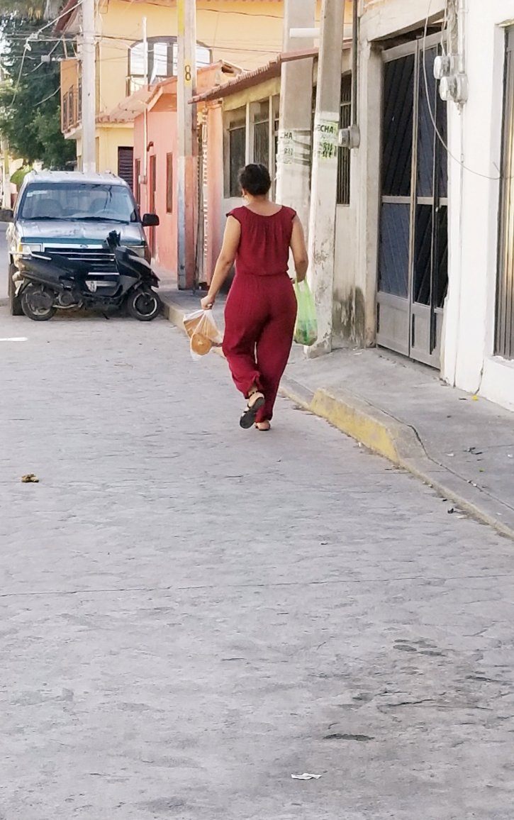 GiovannaHotWife's tweet photo. El primer aporte que nos manda un fiel seguidor, nos menciona que tiene mas de esta chica mega nalgona❤
Quien quiere mas de ella, apoyanos con un ❤ y con un #RT #rtgame #RTxLIKE #like4like #RTs https://t.co/2ztq78xt9N