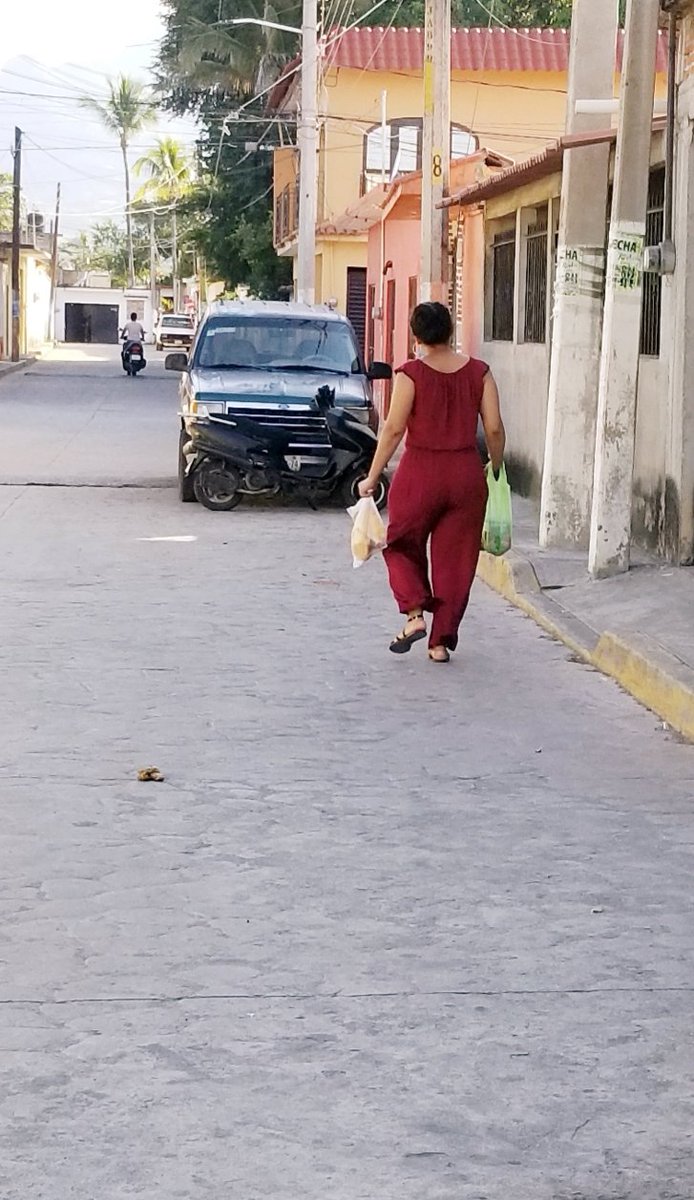 GiovannaHotWife's tweet photo. El primer aporte que nos manda un fiel seguidor, nos menciona que tiene mas de esta chica mega nalgona❤
Quien quiere mas de ella, apoyanos con un ❤ y con un #RT #rtgame #RTxLIKE #like4like #RTs https://t.co/2ztq78xt9N