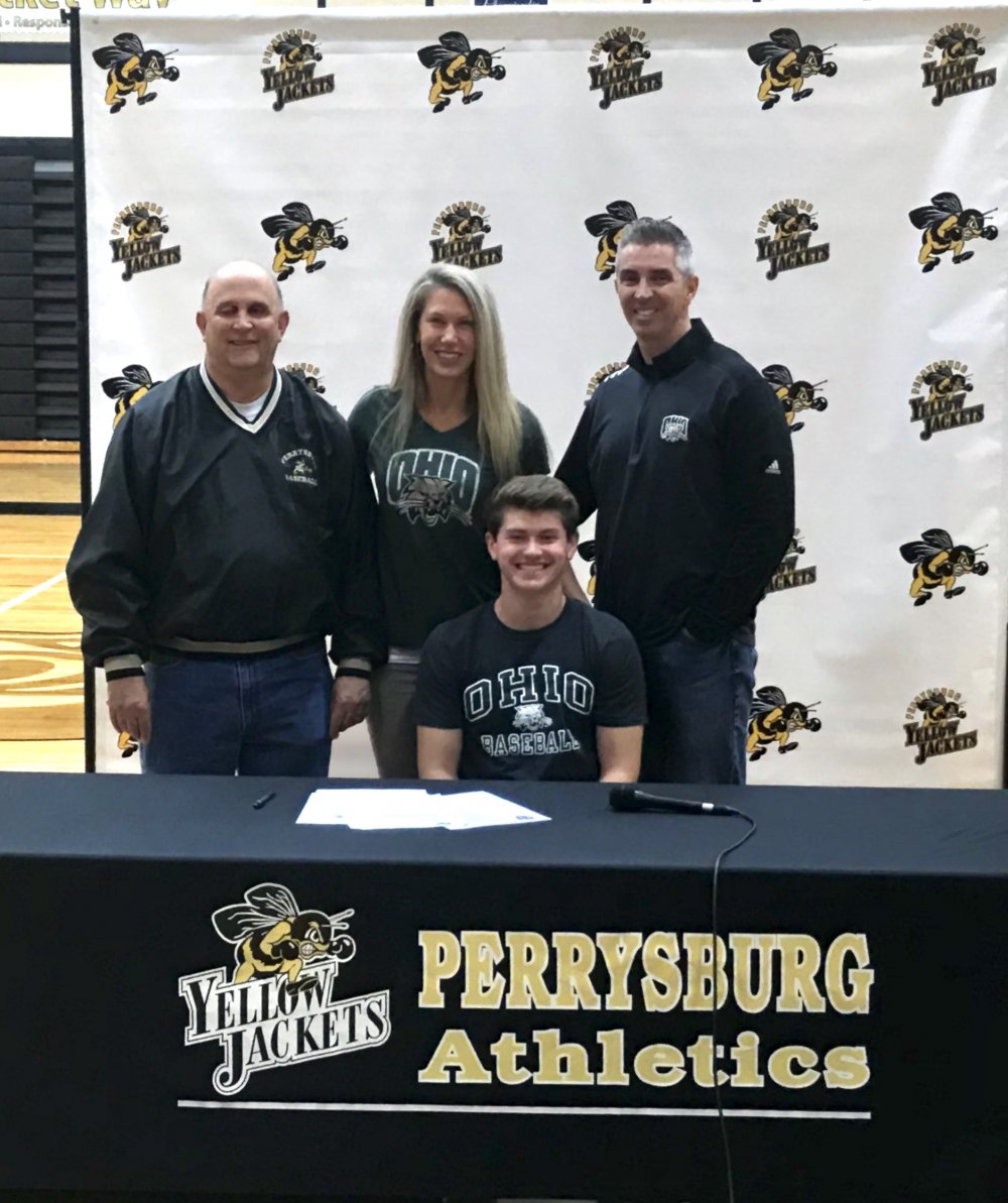 PburgAthletics's tweet photo. Congratulations to Luke Borer for signing to play baseball at Ohio University! #OnceAJacket #GoBobcats https://t.co/uoZaHwu4FF