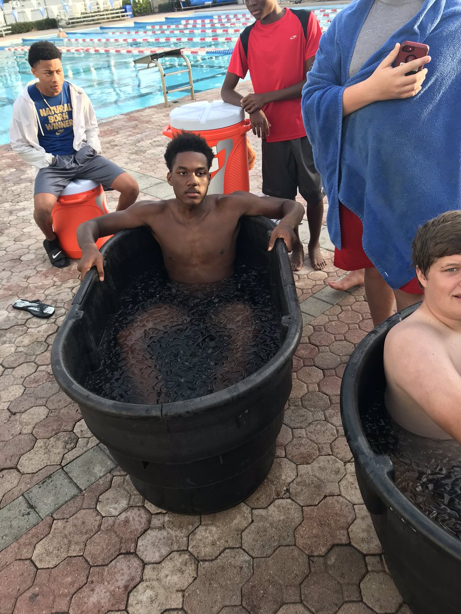 coachtommylewis's tweet photo. @wacad football preparing for Fri nite’s region semi-final vs. MHHS 7pm home #RecoveryStretch #IceBaths #AVAD https://t.co/TdxxnrlrBw