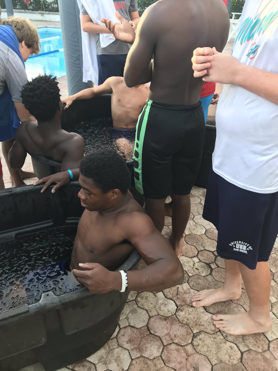 coachtommylewis's tweet photo. @wacad football preparing for Fri nite’s region semi-final vs. MHHS 7pm home #RecoveryStretch #IceBaths #AVAD https://t.co/TdxxnrlrBw
