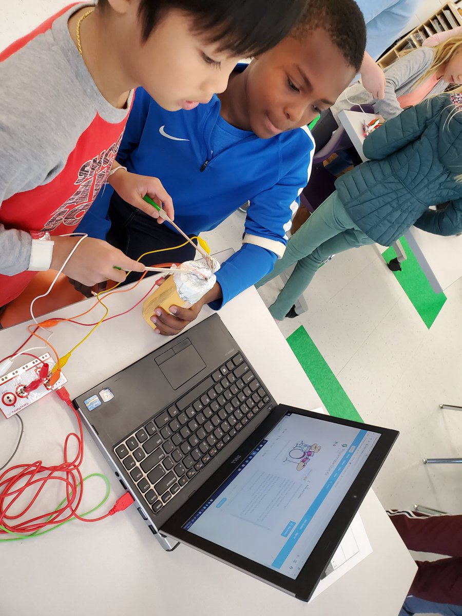 Lori Luster tweet media