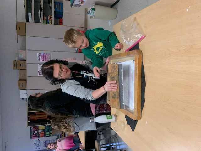 McGregorStudio's tweet photo. 0ver 2,000 drawings, 187 participants, 50 ppl that survived all 31 days of #Inktober2019 and 10 that completed year2! What a fun month of creating and no better way to wrap it up than a screen printing shirt party with the survivors. #WayCreates @bhschools https://t.co/RIRJRJ7Mlf