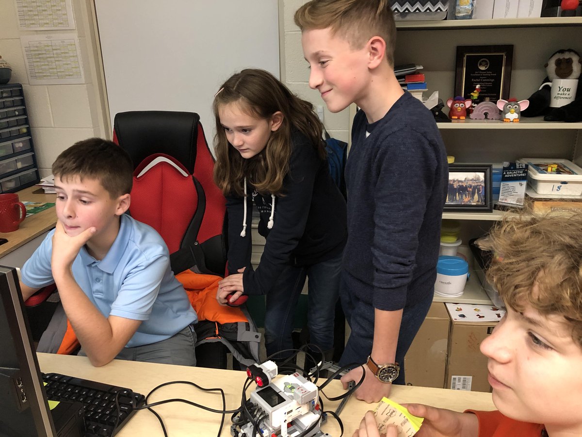 RachelEvolving's tweet photo. GMS Robotics had a busy practice yesterday! Competition season is upon us, and they are working hard! @Super_GPS @APFenimore @GfieldMiddlePTO @NewtonSchool2 https://t.co/mZEResfOwt