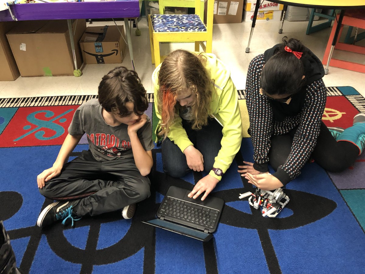 RachelEvolving's tweet photo. GMS Robotics had a busy practice yesterday! Competition season is upon us, and they are working hard! @Super_GPS @APFenimore @GfieldMiddlePTO @NewtonSchool2 https://t.co/mZEResfOwt