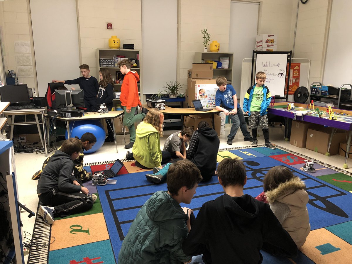 RachelEvolving's tweet photo. GMS Robotics had a busy practice yesterday! Competition season is upon us, and they are working hard! @Super_GPS @APFenimore @GfieldMiddlePTO @NewtonSchool2 https://t.co/mZEResfOwt