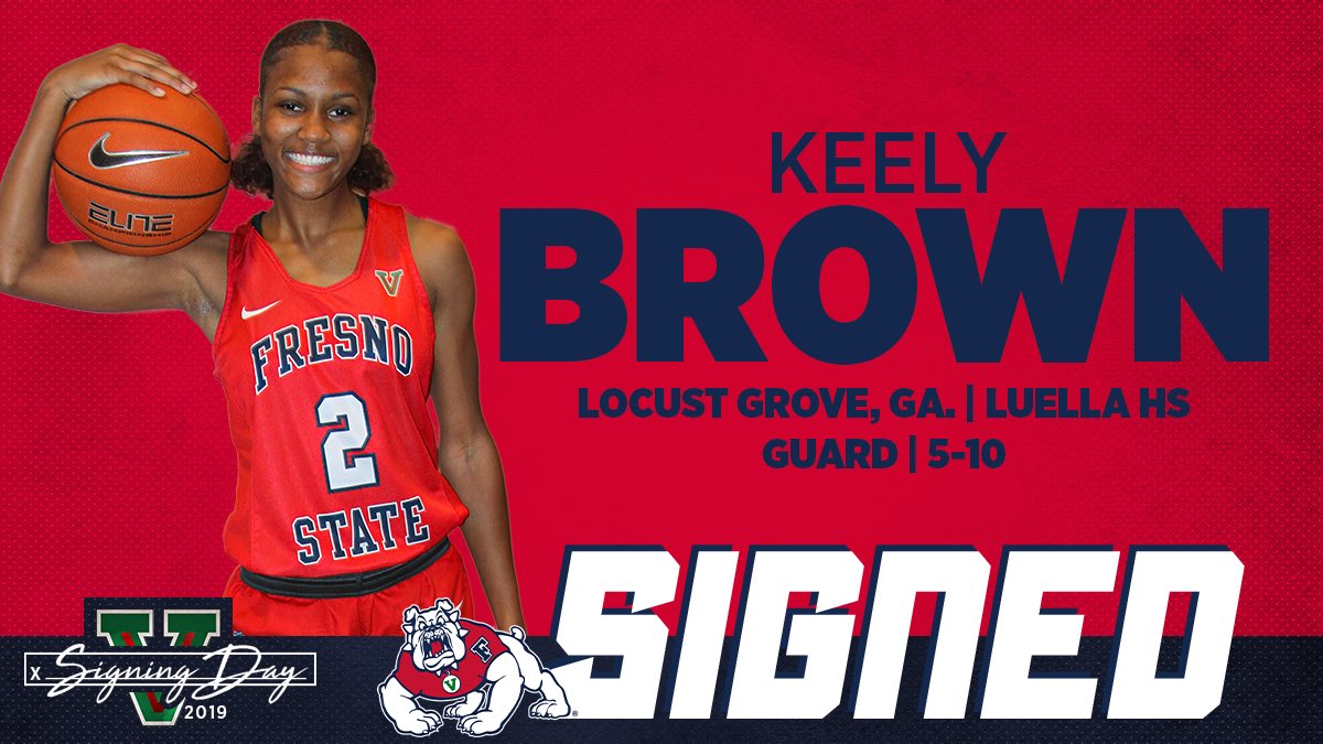 FresnoStateWBB's tweet photo. IT’S OFFICIAL 🖊 

Welcome to the Bulldog family, Keely‼️

#GoDogs | #PrideOfTheValley https://t.co/cWItNnoLrl