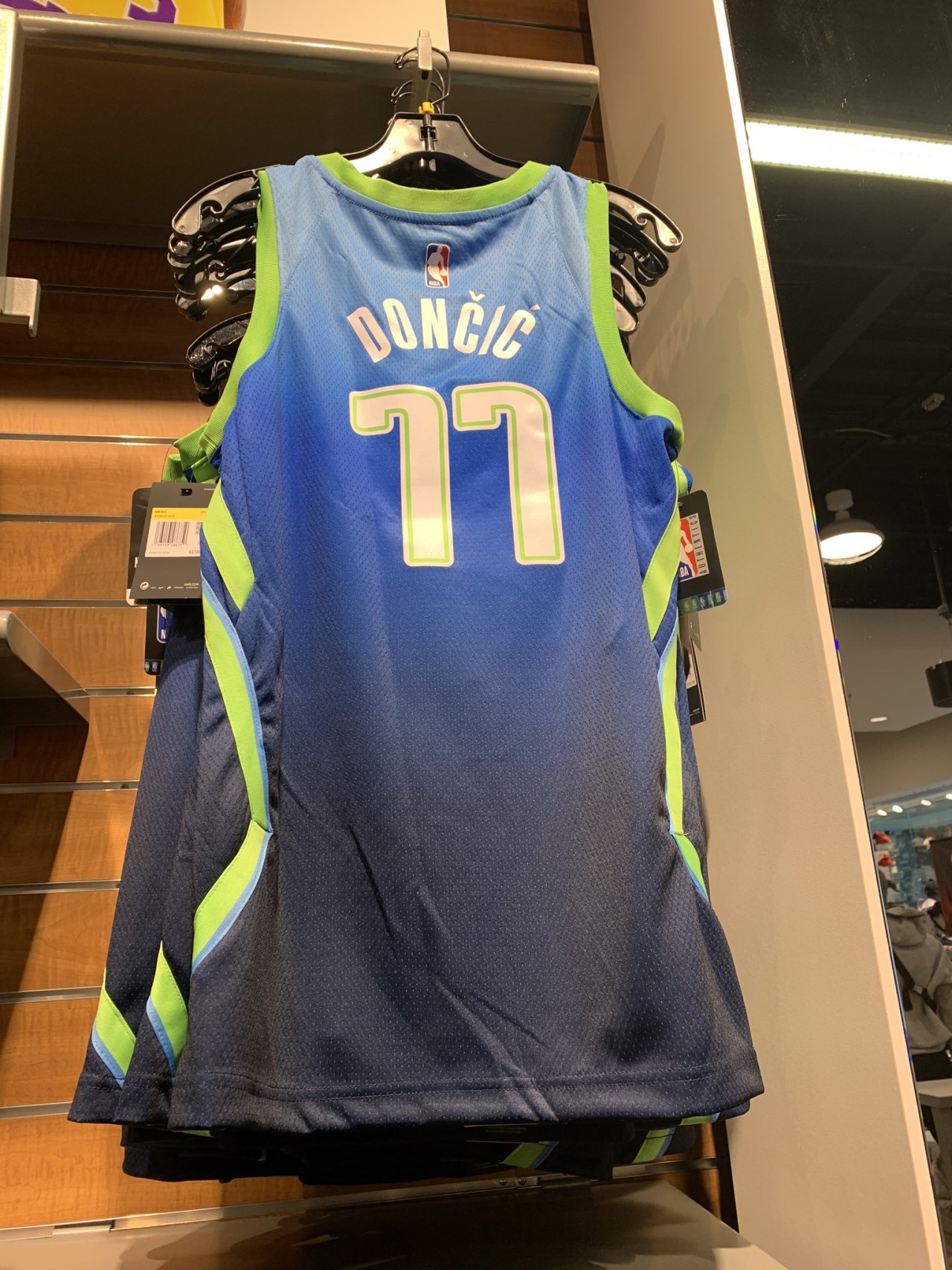 Dear Lord, These Mavs City Edition Jerseys Are Garbage.