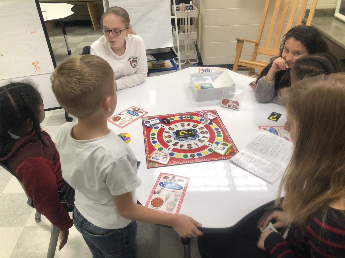 gdileggeBCPS's tweet photo. Another afternoon with our @ETHSTAM mentors! Social skills games for the win! @VincentFarmBCPS https://t.co/WV1DEyIsLr
