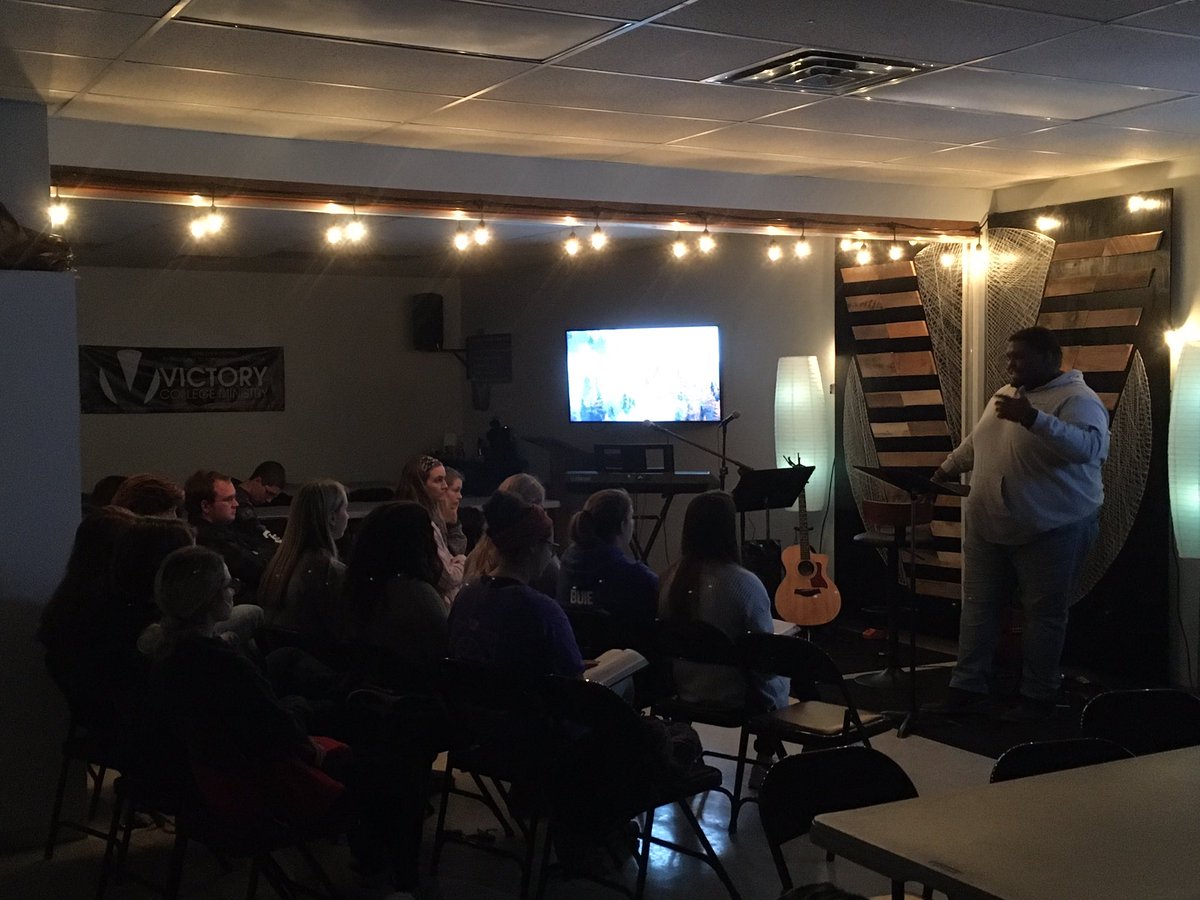 VCollegeMINI's tweet photo. Are you committed to Christ?!?
@_JoshuaChilds https://t.co/A6UIYN1ttP