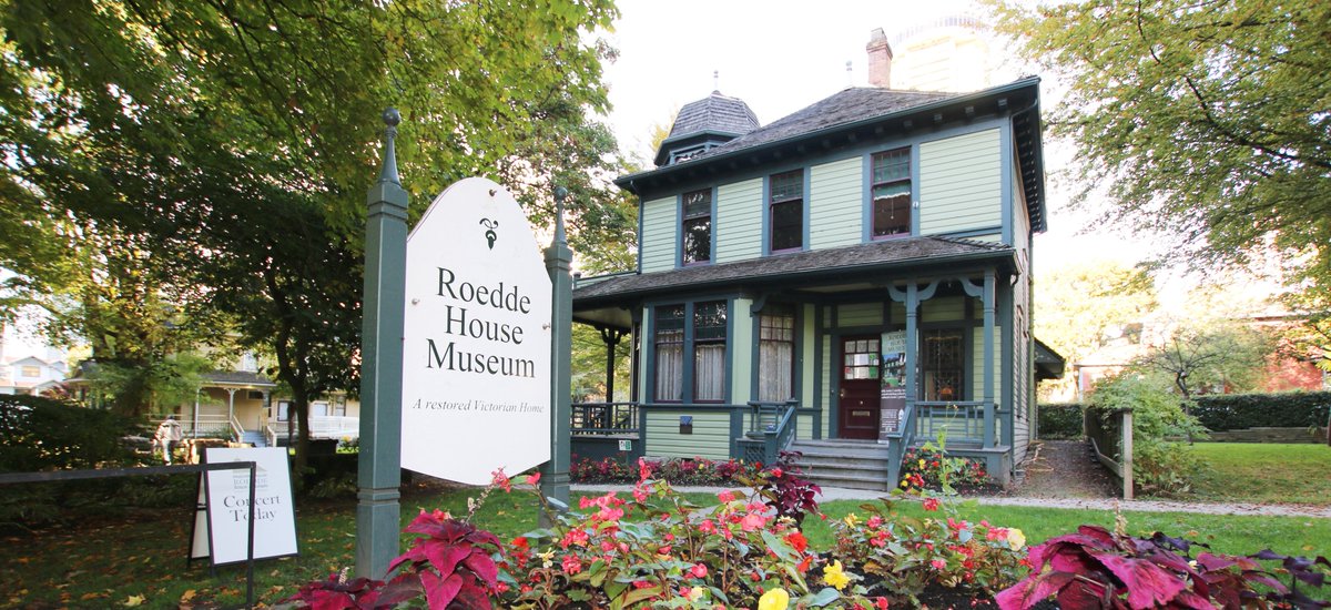 So much is happening on Thursday this week. For details see tinyurl.com/ygcvtdmq. <a href="/XmasAtHycroft/">Christmas at Hycroft</a> <a href="/theArtsClub/">Arts Club Theatre Company</a> @VanTheatreSport <a href="/Latincouver/">Latincouver</a> <a href="/Forbidden_Tour/">Forbidden Vancouver Walking Tours</a> <a href="/WestEndBIA/">The West End</a> <a href="/CapilanoU/">Capilano University</a> <a href="/ChutzpahFest/">Chutzpah! Festival</a> <a href="/BurnabyArts/">Burnaby Arts Council</a> <a href="/Canucks/">Vancouver Canucks</a> #veryvancouver #Vancouver #hellobc <a href="/Cirque/">Cirque du Soleil</a> <a href="/stayvanhotels/">StayVancouverHotels</a>