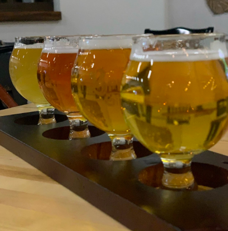 #Trivia Tonight starts at 7pm. Categories will include Close-Ups, Elementary Music, and Food Origins. Food Truck is @DeputySpudslinger. Come on down!

#trivianight