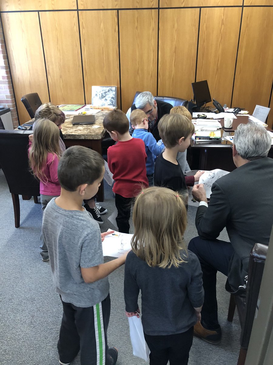 Miss Finger’s Kindergarteners invaded the office with their amazing writing! #wearewriters <a href="/EllicottElem/">Ellicott Elementary</a> @TCRWP