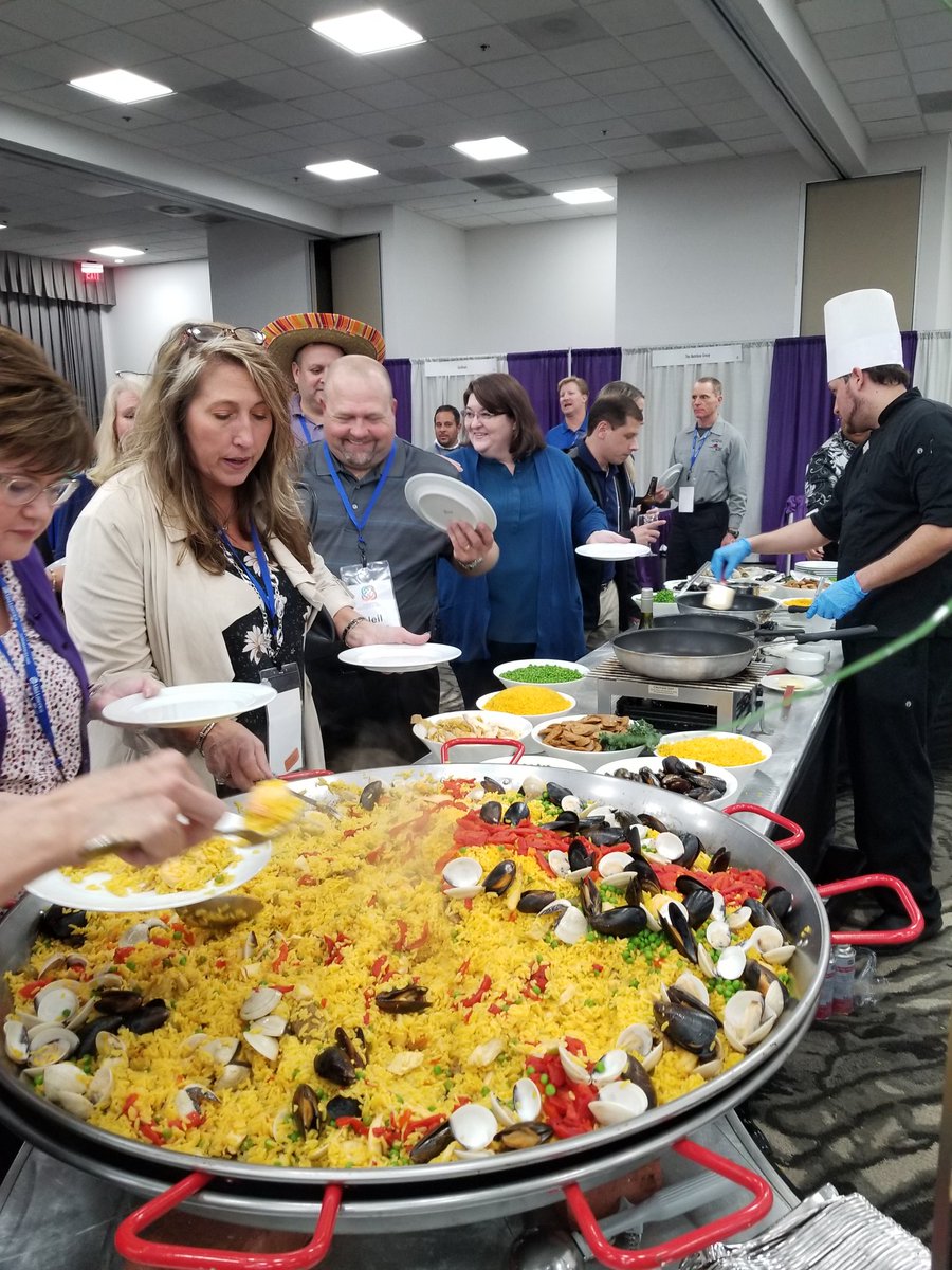 fsfoa's tweet photo. Paella is amazing!! https://t.co/md5RhsF40m