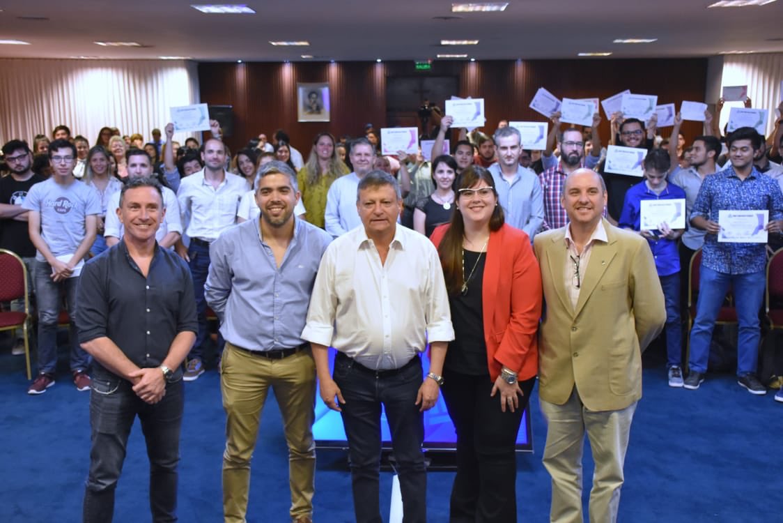 Gracias a todos por los 4 años compartidos ! Y lograr oportunidades para el interior de nuestro chaco <a href="/domingopeppo/">Domingo Peppo</a> #InformatorioChaco2019