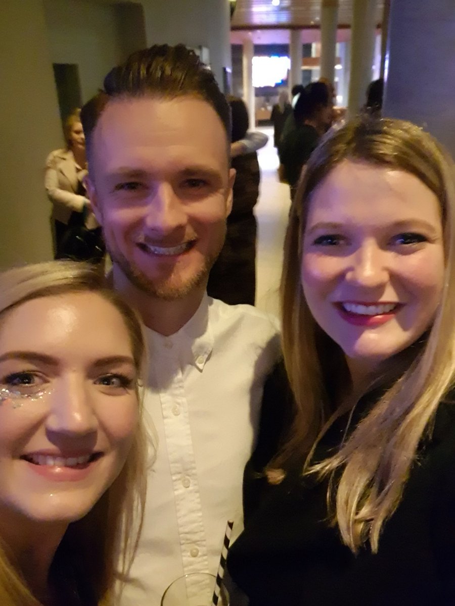 amy_capitaliser's tweet photo. 'favorites' quote by @DannyCrowtherTW #bonding #Xerocon https://t.co/qYoIeOfgtz
