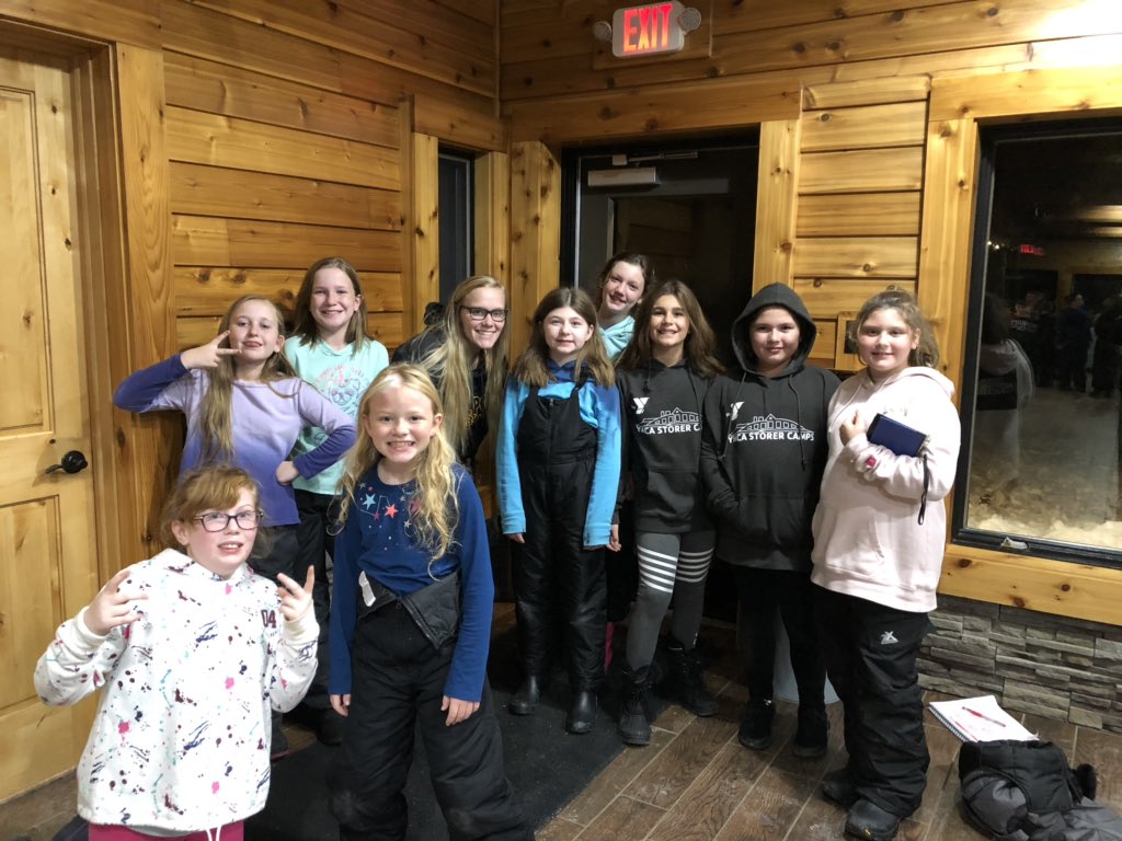 TomasekPirates's tweet photo. Cabin groups at Skit Night! @mrshaydon5 @YMCAStorerCamps #fifthgradecamp #skitnight https://t.co/wkbRec3gFP