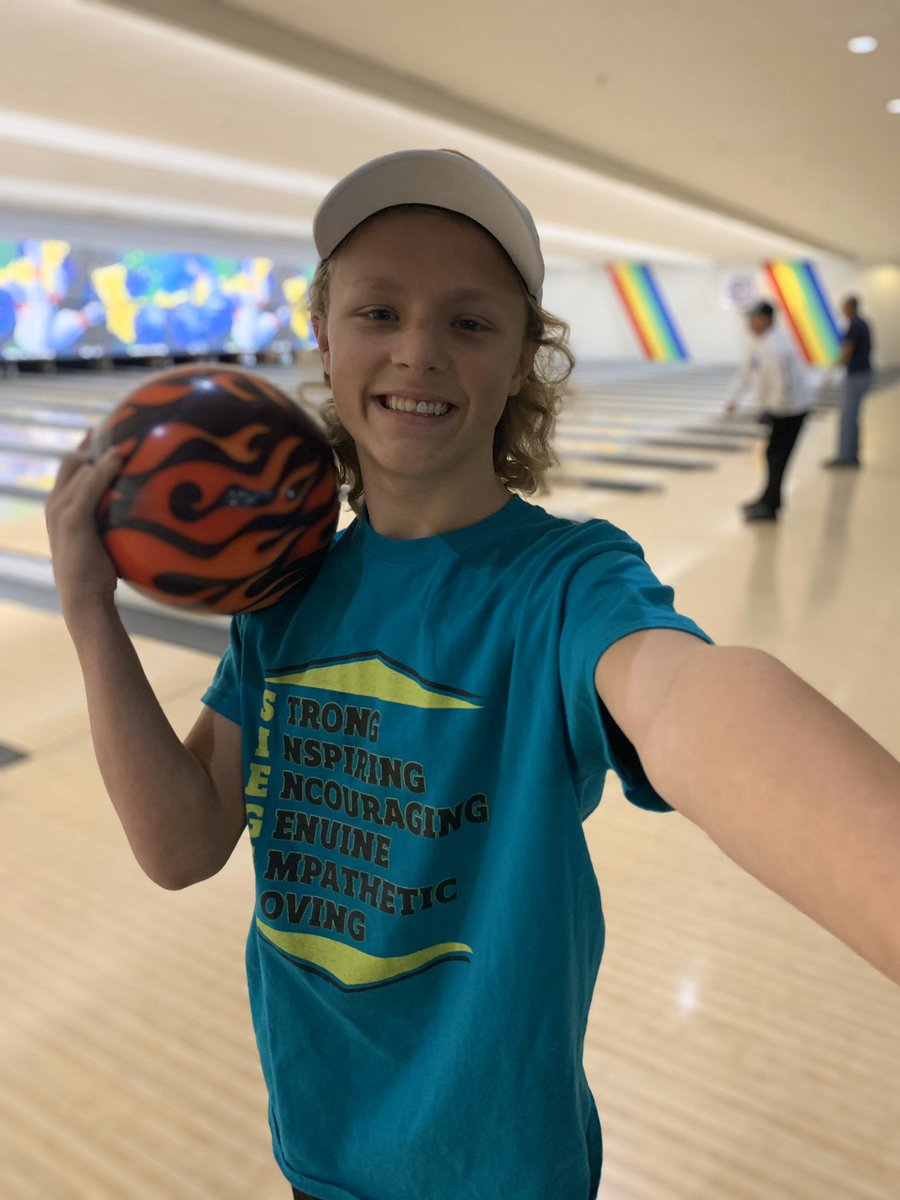 SiegelMiddle's tweet photo. Look at those smiles! Our students had an awesome day at the Special Olympics bowling day! https://t.co/dacs5fEE9l