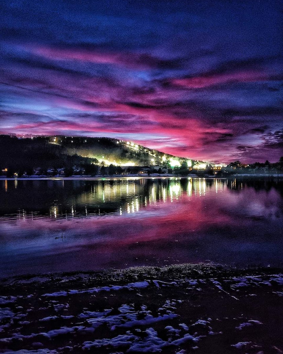 visitdeepcreek's tweet photo. Gorgeous sunset tonight as @WispresortMD continues to make snow https://t.co/ItI07b9fzw