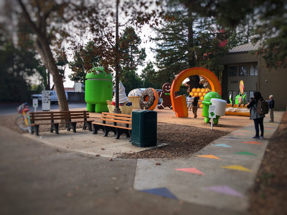 RelateData's tweet image. Android Graveyard..

#google #hq #sanfrancisco #android #versions #statues #tech