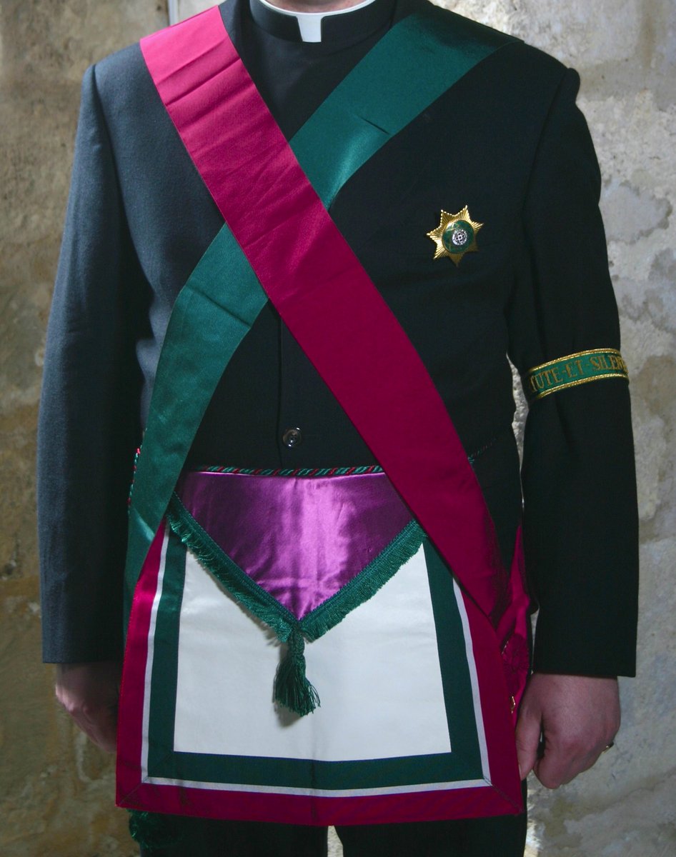 For example The Royal Order of Scotland demands that candidates must have held the degree of Master Mason for at least five years.In some Masonic Provinces in England and Wales, further requirements for joining are added.The regalia worn by of the Chaplain of the Order.