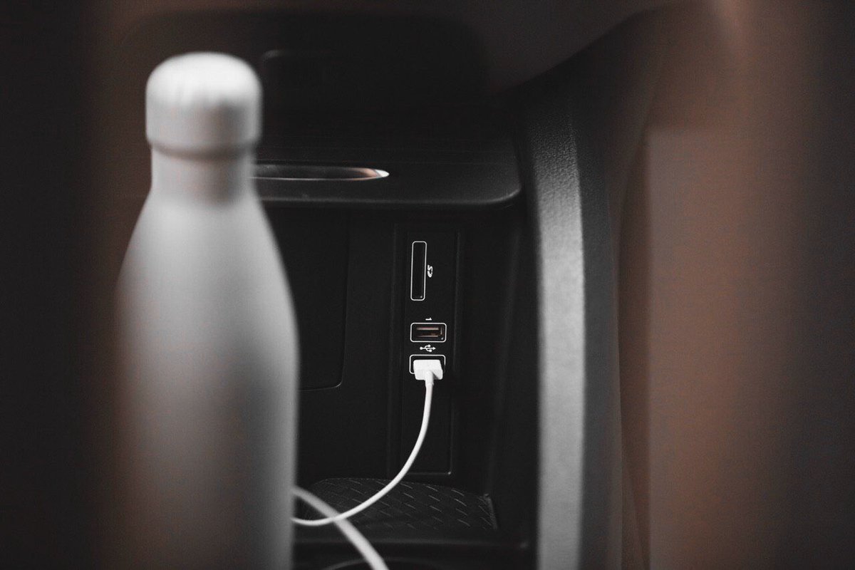 Group32Dubai's tweet image. #V_Class 
Many features to make your journey unforgettable &amp;amp; comfortable with the new V250
Thanks @MercedesBenzME ✨
#group_32 | Media Team