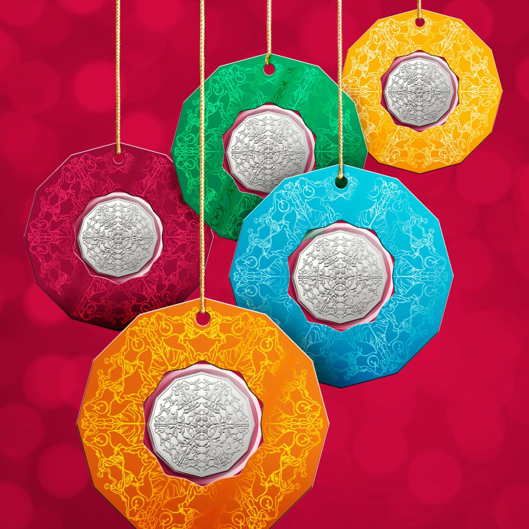 Make your #Christmas tree look 'Mint' this year with these colourful decoration coins. Inspired by the classic carol The Twelve Days of Christmas, this stunning coin comes in a beautiful gift card that pops-out - transforming into a hanging decoration. bit.ly/xMaScoiN