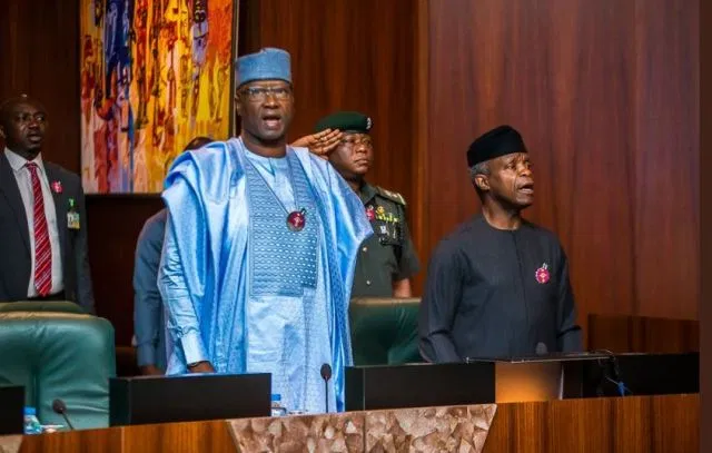917wavefm's tweet photo. #FG approves N1.7bn for construction of Bonny jetty in Rivers State.

#NEWSPAPER_TORI W/

@skyogbu x &amp; @OganKatura 

On #DayBreakNaija🇳🇬

#wsws11 #waveFmPh #ThursdayMotivation #ThursdayThoughts #thursdaymorning 

Online listening portal: https://t.co/9n1jVhwEnd https://t.co/pywWv7rlF3