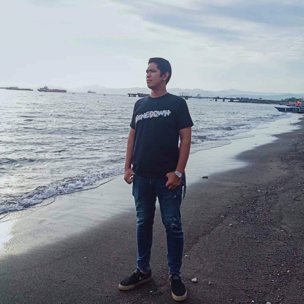 Love and Support 🙌🏻 all the way from Philippines ❤️
Thank You Heber🙏🏻
Gonedown Logo Shirt
#gonedownsg #philippines #singapore #gonedown #logoshirt