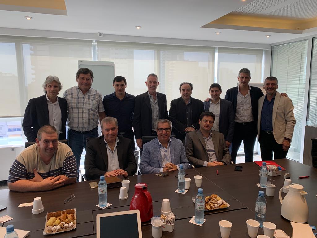 CGordillo_'s tweet photo. En Rosario en la firma de un Convenio de Integración Cooperativa entre La Segunda y la FEPAMCO a través de su pte Carlos Santarossa, y demás miembro del CA.
@ZiliottoSergio @COLSECOR  @MinisterioGyJ @atalivarock @GobiernoLaPampa 
#FEPAMCO @INAESarg https://t.co/KTi7sqgvDF