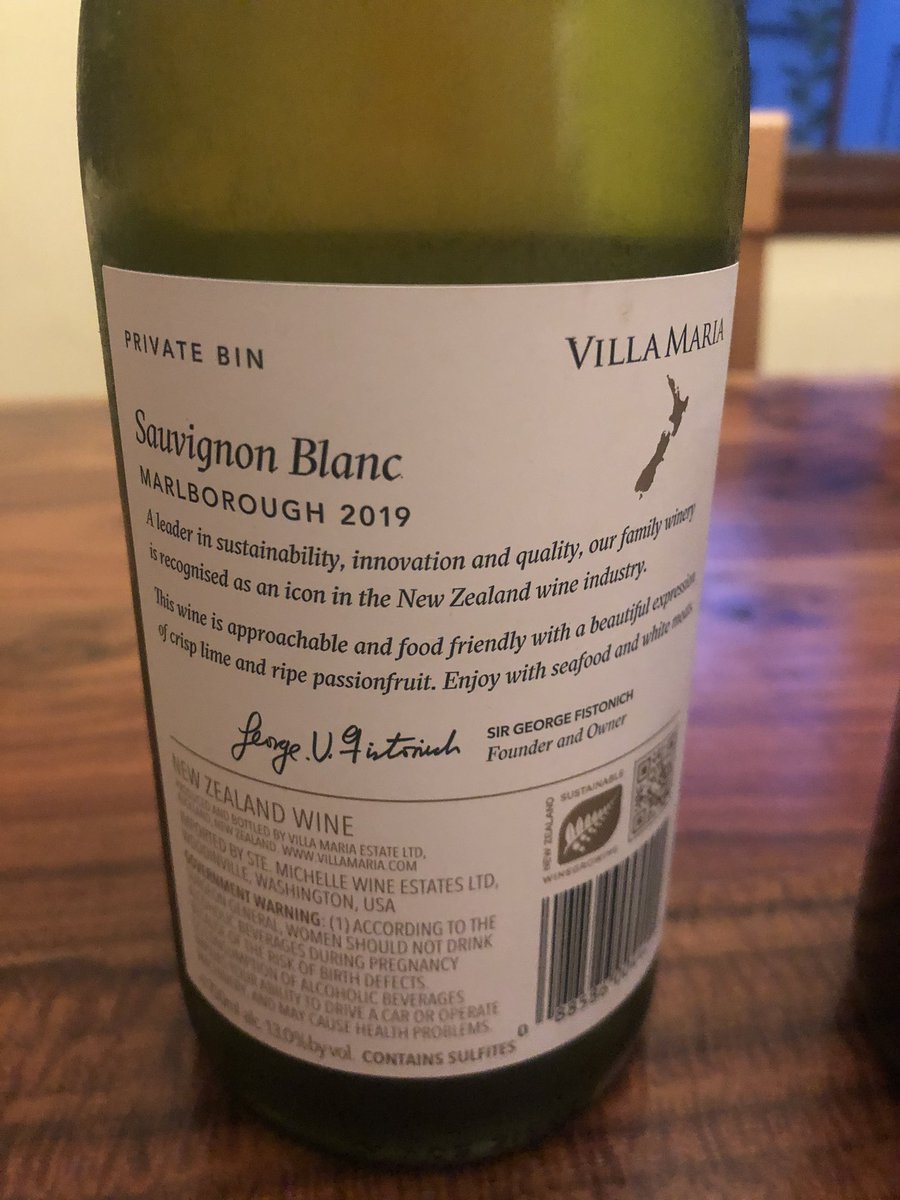 cavegrrl's tweet photo. More details on the wines aka the bottle backsides... I love reading them, but I’m wine-geeky like that!
#FirstSipNZ #openanotherworld #villamaria https://t.co/AyEjfHqVgJ