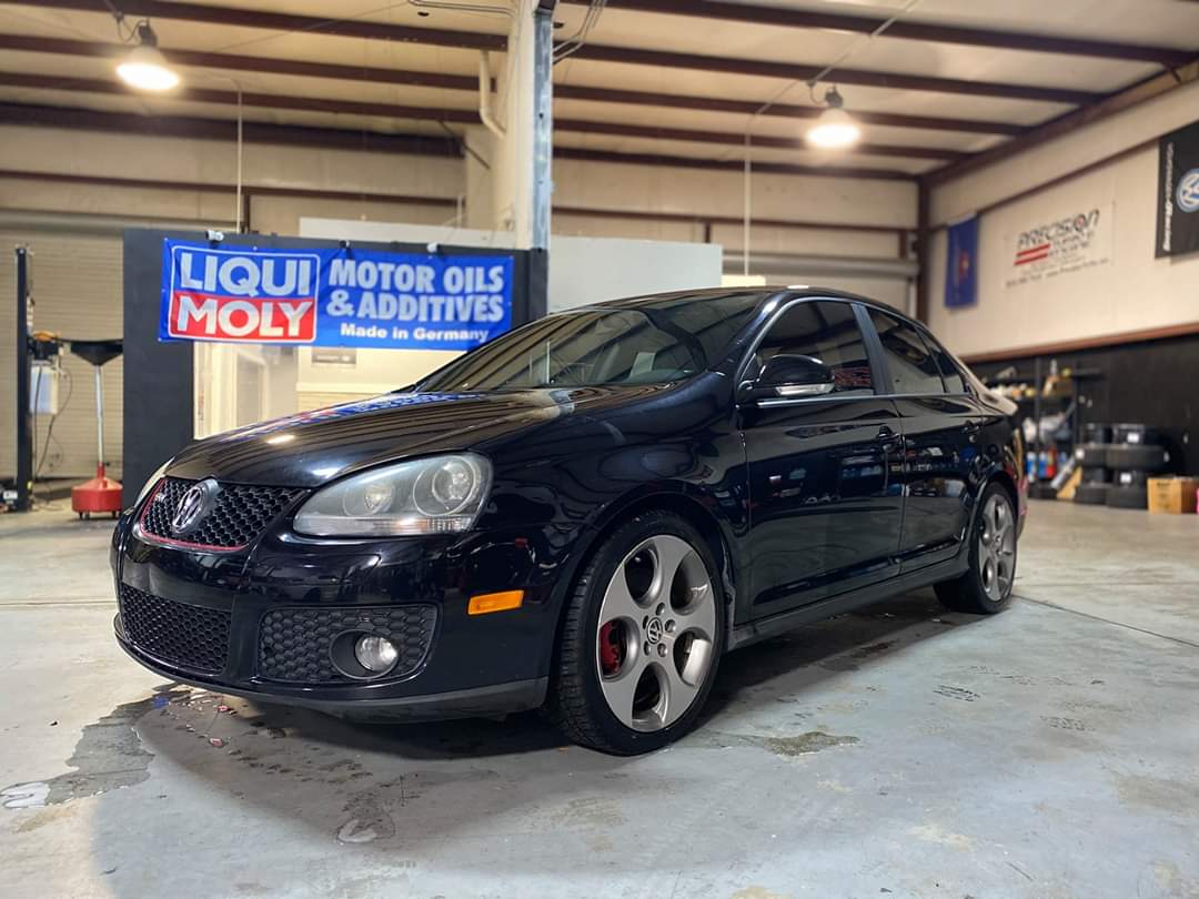meshasalkic's tweet photo. Iconic Auto Group

For sale is a 2009 Volkswagen Jetta GLI | 85k miles | DSG | Cloth Interior 

#iconic #auto #group #volkswagen #jetta #gli https://t.co/jiFQXH4Di1