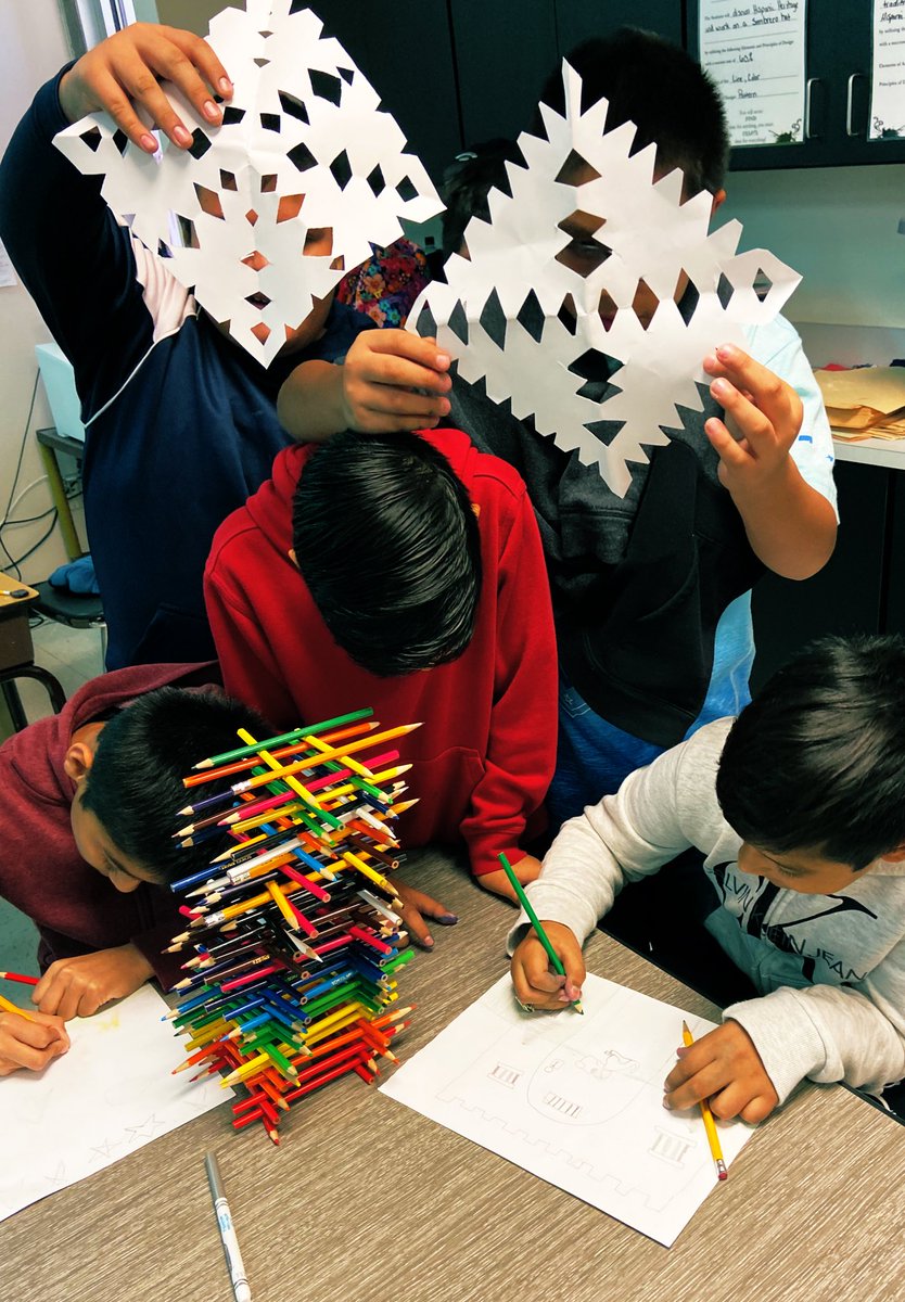 rowlettelm's tweet photo. @Rowlett_Bobcats creating cards to send to our women and men who are currently active duty! Found a surprise sculpture students made out of @Crayola #ColoredPencils and @SchoolSpecialty #HBPencils @GISDArts
#ChooseGarlandISD
#YearOfAlignment #RisingArtists #CreativeMultiTasking https://t.co/SDrRuSsv3B