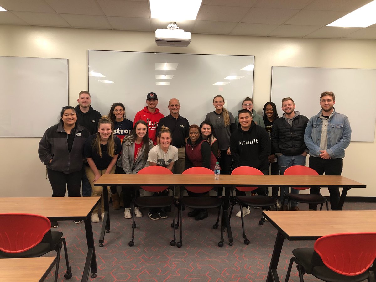 LamarPOTC's tweet photo. A BIG thank you to Dr. Mike Edgerly from Memorial Hermann Sports Medicine &amp; Rehabilitation for coming and speaking to us tonight!! Future PT/OTs in the making‼️ https://t.co/M6xy33BEuA