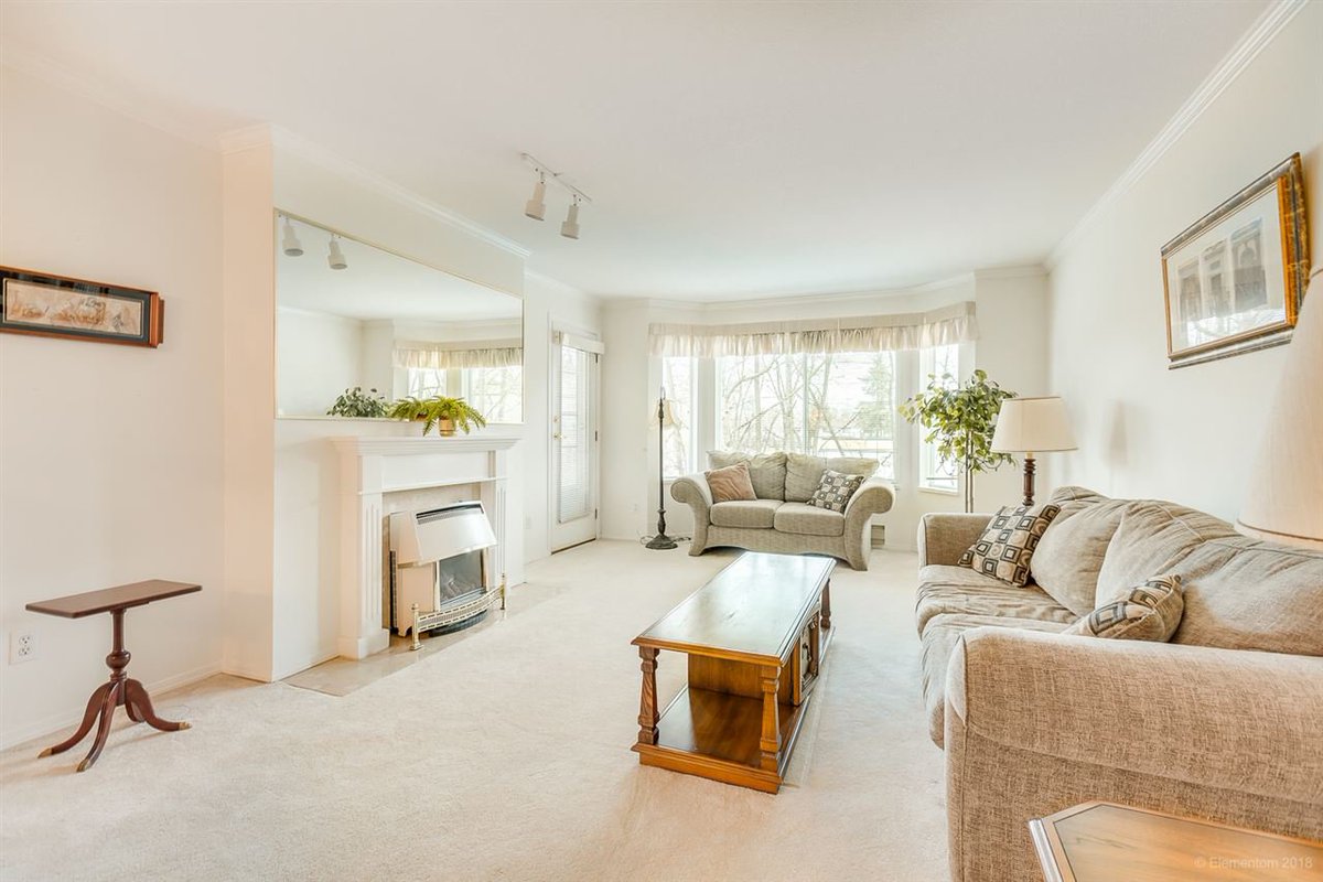 TeamWayneRemax's tweet image. Light, bright, and plenty of space! Perfect for #downsizers: ow.ly/ruHP30pSUXF #Langley