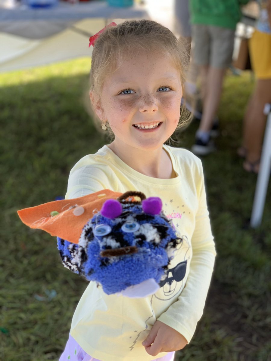 ParkMaitland's tweet image. Our 3rd-6th Graders designed &amp;amp; led out of this world creative booths at @OrlMakerFaire this past weekend! Booths included stress balls, sock puppets, rockets, robot courses, plush figures, &amp;amp; space! Thank you @ParkMaitland  community for supporting this event! #MFO2019 #LearnPM