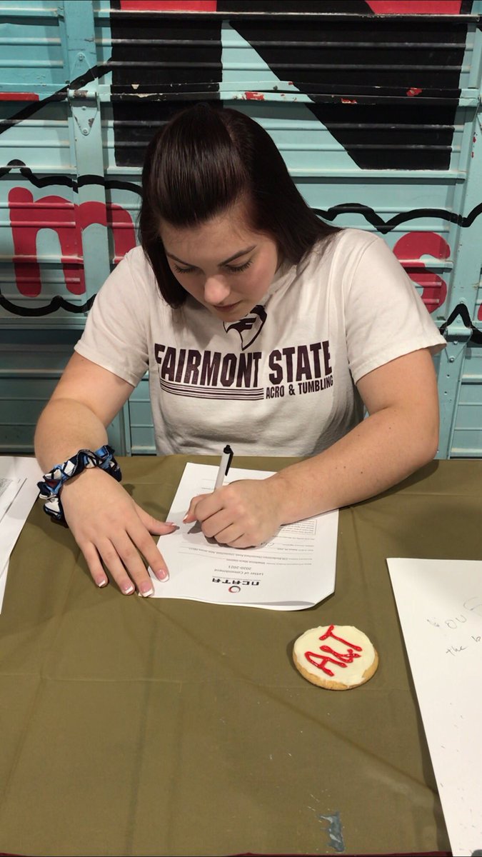 magsgig's tweet photo. Officially a falcon!! I can’t wait to spend the next four @FairmontState ! I’m so lucky to be able to continue doing the sport that stole my heart 8 years ago! Thank you to my coaches and gym family for everything! I’m so grateful! @theNCATA @FairmontAandT @NBC_Athletics https://t.co/9aykMxRHJe