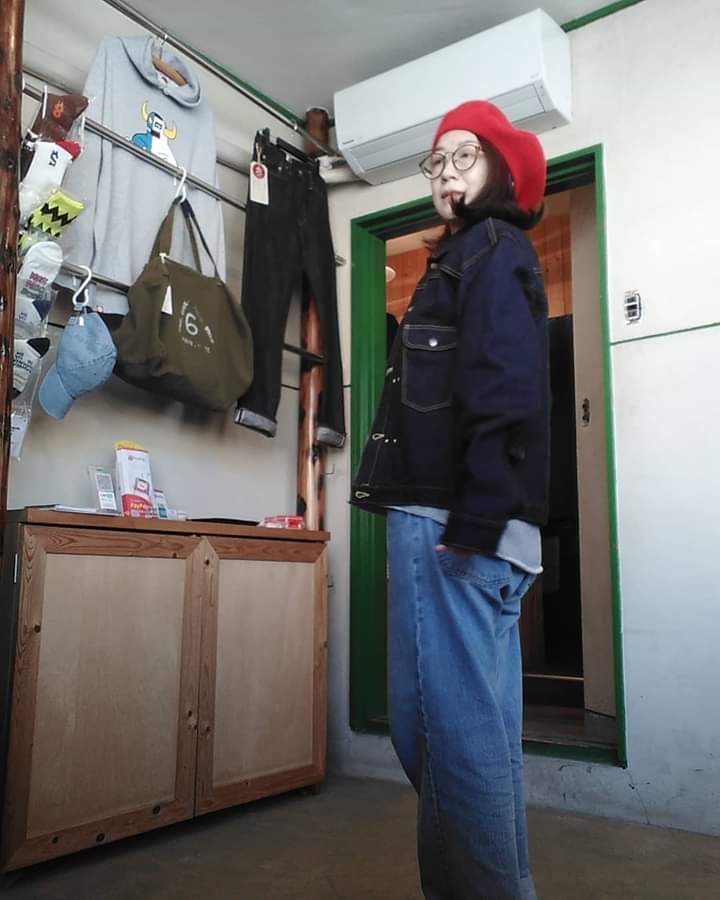 Phillip66maki's tweet photo. graphzero のGジャン!
大人になった今、2ndを着こなしたい。。。
KOJIMA MADE
16oz 左綾 Jean Jacket
23900円(税込)
#graphzero #heartmadebase #kojimamade #Gジャン #2ndタイプ #左綾 #madeinjapan🇯🇵 #日本製 #madeinfrance🇫🇷 #wool #ベレー帽 #大人カジュアル #66コーデ! https://t.co/9Gi8OECnFS