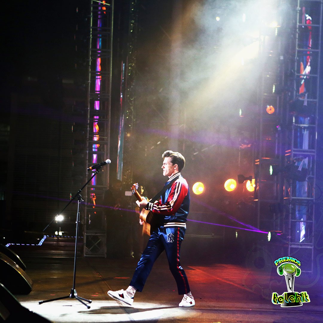 telehit_musica's tweet photo. Cadena de oración para que @DrakeBell venga a vivir a México permanentemente 🙏🏽😍 #PremiosTelehit

Préndele a tu tele en Telehit y checa el minuto a minuto en https://t.co/rx7YPTotNO https://t.co/oeVSn3B3KQ
