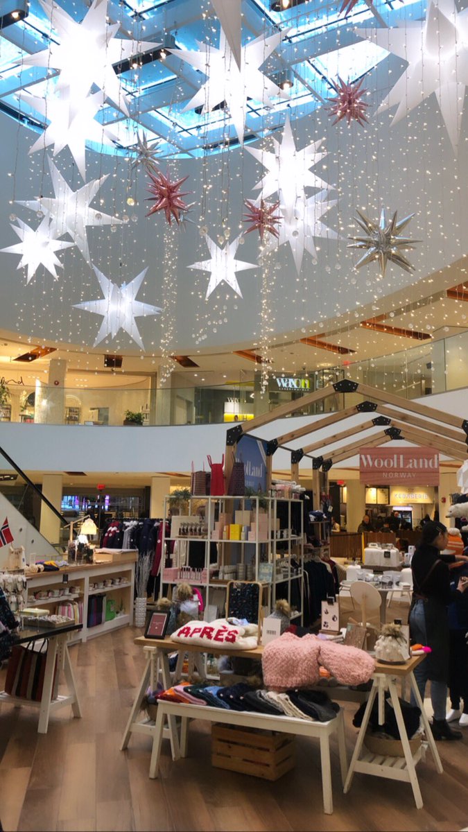UpMarket: The Noël Edit is in full swing — shop unique, locally made stocking stuffers &amp; treat yourself gifts all under one starry sky ❄️ | #YVLife