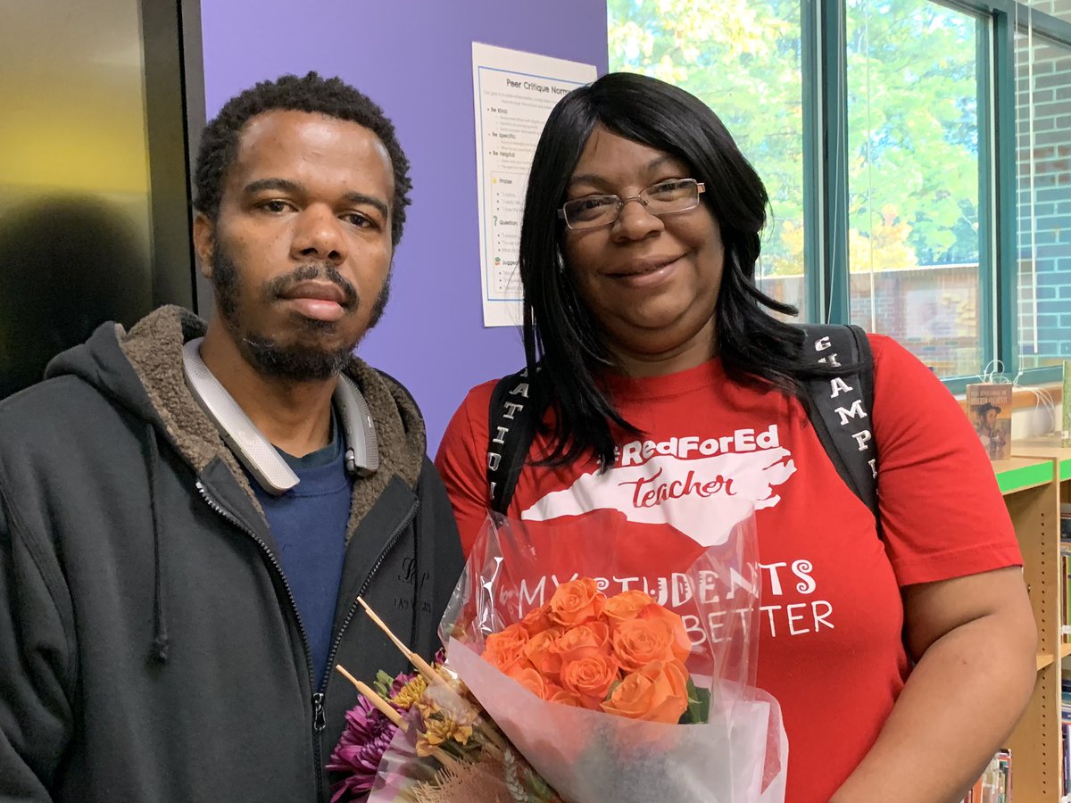 footesie's tweet photo. Proud to announce our @BuggMagnet Teacher of the year, @MrsOliver17!
Pleased that her husband was in on the surprise! https://t.co/xO3MbtTohH