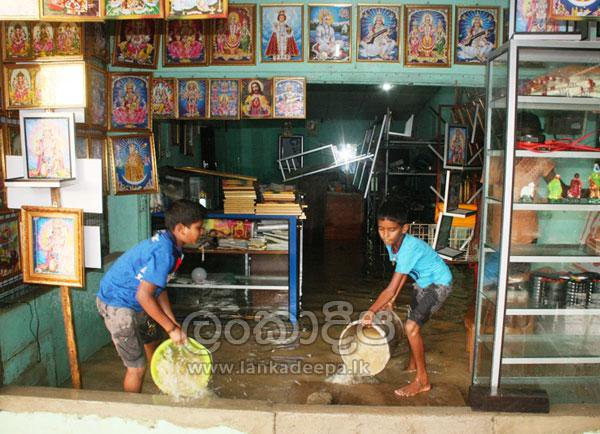 SriLankaTweet's tweet photo. Great News 🇱🇰 !
Sri Lanka ranked No: 1 in #Volunteering. SL has the highest rate of Volunteering in the 
world. Each year 7 million 
people volunteered their time.
As a nation 🇱🇰 we all can proud 💪!
Hats off to Volunteers 🙏
 #LKA #SriLanka #Volunteers #Proud https://t.co/EmFwRe7At8