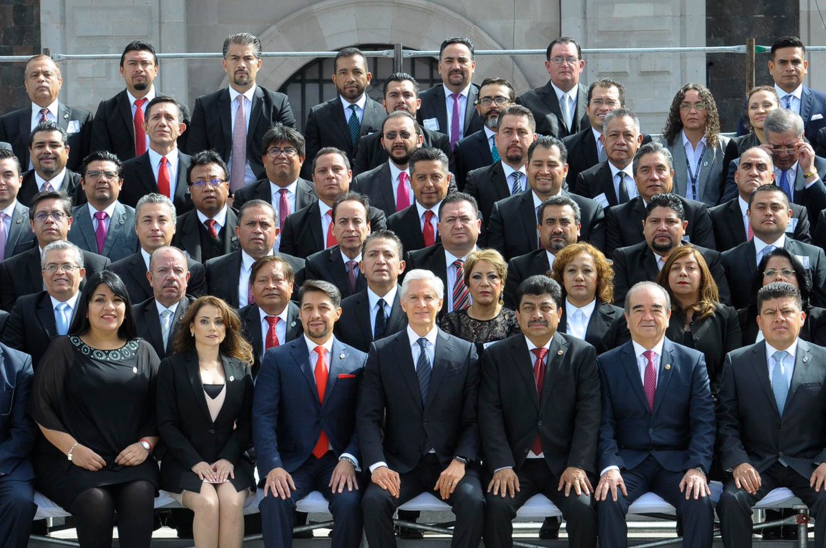 NazarioGm's tweet photo. Como Pdte de la mesa Dir. LX Legislatura,asistí al 5° informe de desarrollo estratégico del magistrado Dr. Sergio Medina Peñaloza, Pdte Tribunal de Justicia y del Consejo de la Judicatura del #Edoméx, evento en el que destacó la importancia del compañerismo para lograr resultados https://t.co/eGingvjFOL