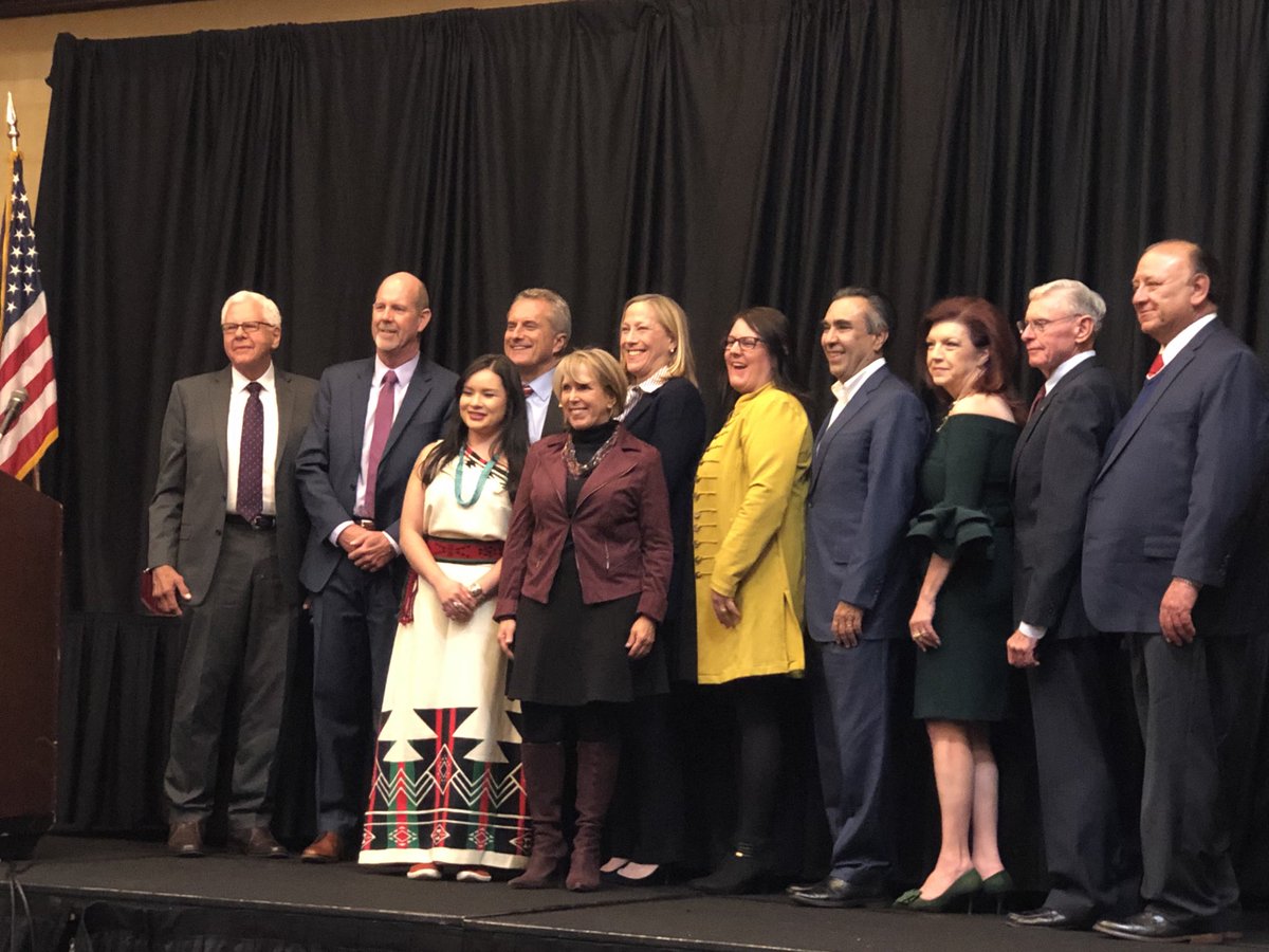 ProjectECHO's tweet photo. Congratulations to all of this year’s New Mexico distinguished public service award winners. ⁦@ProjectECHO⁩ ⁦@UNM⁩ ⁦@UNMHSC⁩ #NewMexico https://t.co/sKG1px4BJD