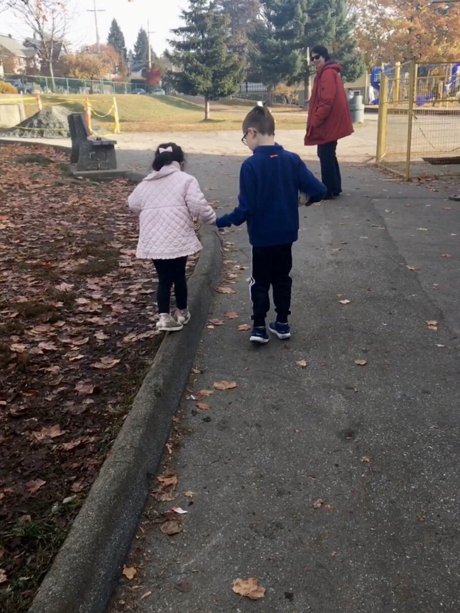 Debbie Ramen tweet media