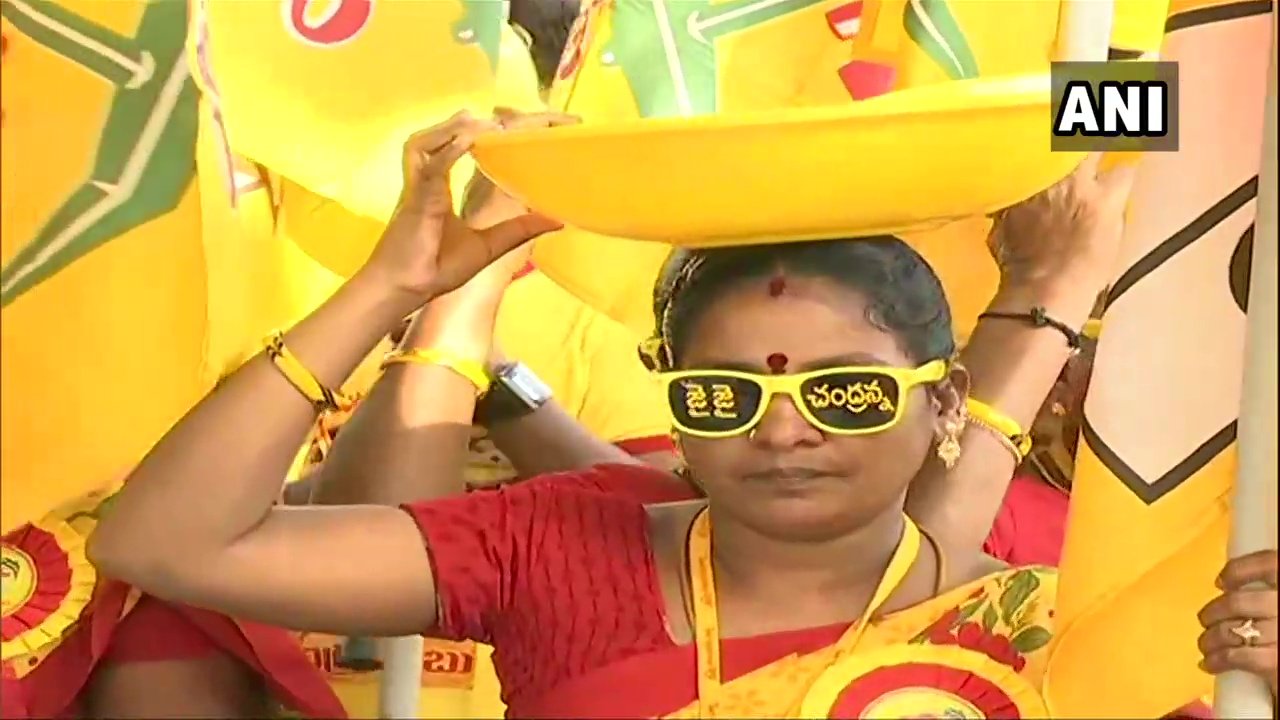 EJTdWewUcAAnaK7?format=jpg&name=large